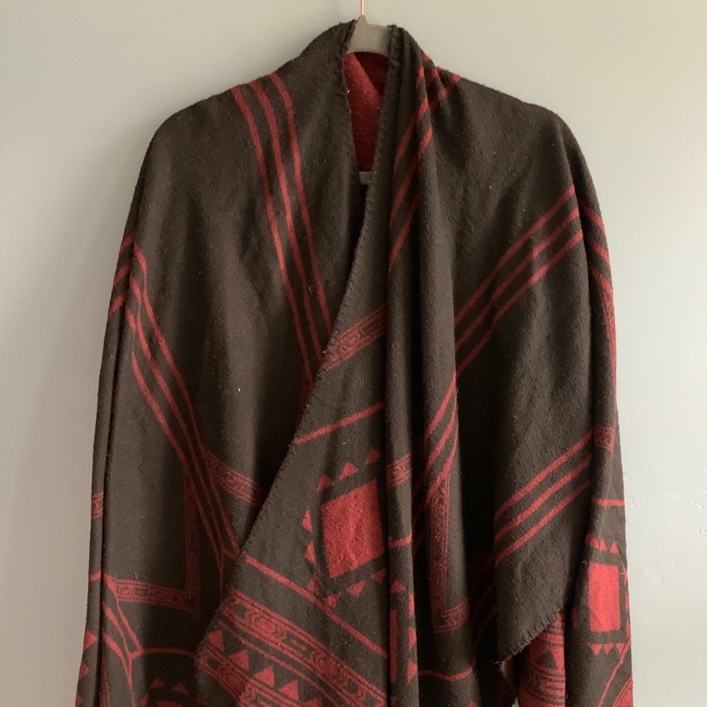 Aztec Pattern Reversible Poncho Red/Black